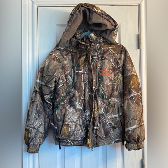Game Winner Jackets & Blazers - Game Winner, Real Tree, Women’s Fleece Camouflage jacket, Size Small.